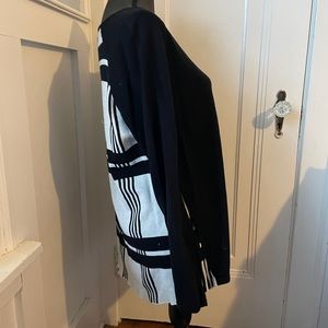 TeeBerry & Weave | Black and White Sweater